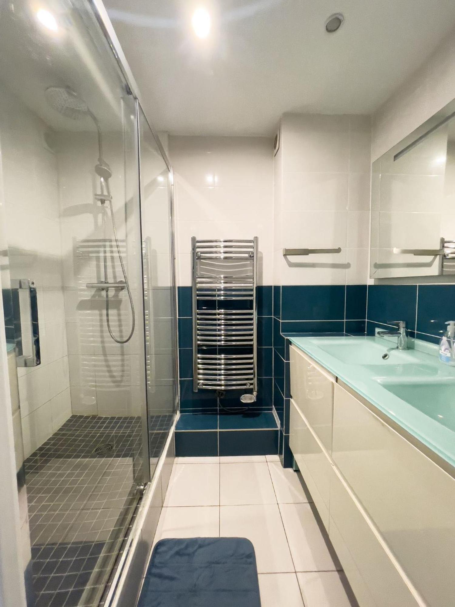 Superbe Appartement En Centre-Ville, 20Min De Paris, 5 Min D'Enghien Saint-Gratien  Luaran gambar